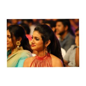 Priya Varrier Instagram - For Vijay tv Comedy Awards🎭
Wearing: @anjali_varma_official 
Earrings: @streethopper.in