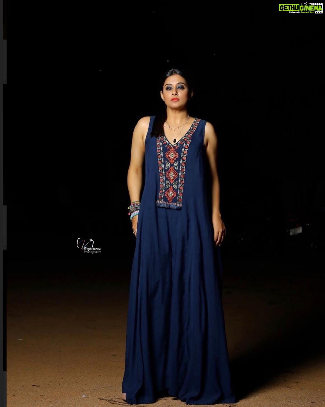 Priyamani Instagram - All hail my LOUUUUUU @mehekshetty for styling me so well in this flared jumpsuit by @vajor !!❤️❤️❤️ thank you @v_capturesphotography for these amazing pictures ❤️❤️❤️🤗 Makeup and hairstyle by my favourites @pradeep_makeup and @shobhahawale 🥰🥰🥰..assisted by @kakarla.p .. #dheechampions #dontmissthis #etv #betyouwillloveit