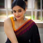 Priyamani Instagram – Thank you my louuuuu @mehekshetty for styling me so well in this gorgeous saree by @sareebari ❤️❤️❤️..thank you @v_capturesphotography for these amazing pictures🤗🤗.. Makeup and hairstyle by my favourites @pradeep_makeup and @shobhahawale ❤️..assisted by @kakarla.p .. #dheechampions #etv #dontmissthis #lovemyjob❤️