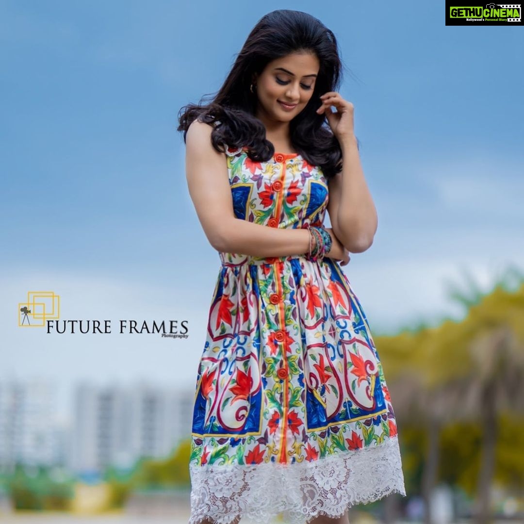 Priyamani Instagram - Thank you my louuuuu @mehekshetty for making me believe that I would be able to carry off this super cute floral printed dress by @paparazzicloset !! Pictures by @futureframesphotography !! Makeup and hairstyle by my favourites @pradeep_makeup and @shobhahawale ❤️ and assisted by @kakarla.p !! #dheechampions #youdontwanttomissthis #etv #lovemyjob #