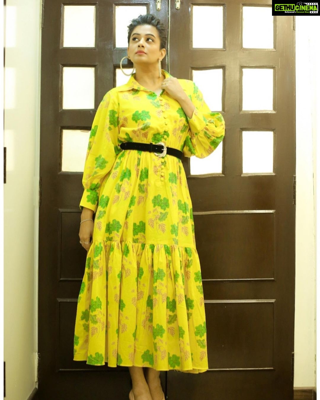 Priyamani Instagram - All hail my great louuuu @mehekshetty for styling me so well in this gorgeous dress by @bunaai ❤️❤️!!! Pictures courtesy @funny_clickx !! Makeup and hairstyle by my favourites @pradeep_makeup and @shobhahawale !! And yes thank you @madhhuis for lending me these gorgeous earrings!!! 😘🤗 #dheechampions #etv #dontmiss #lovemyjob