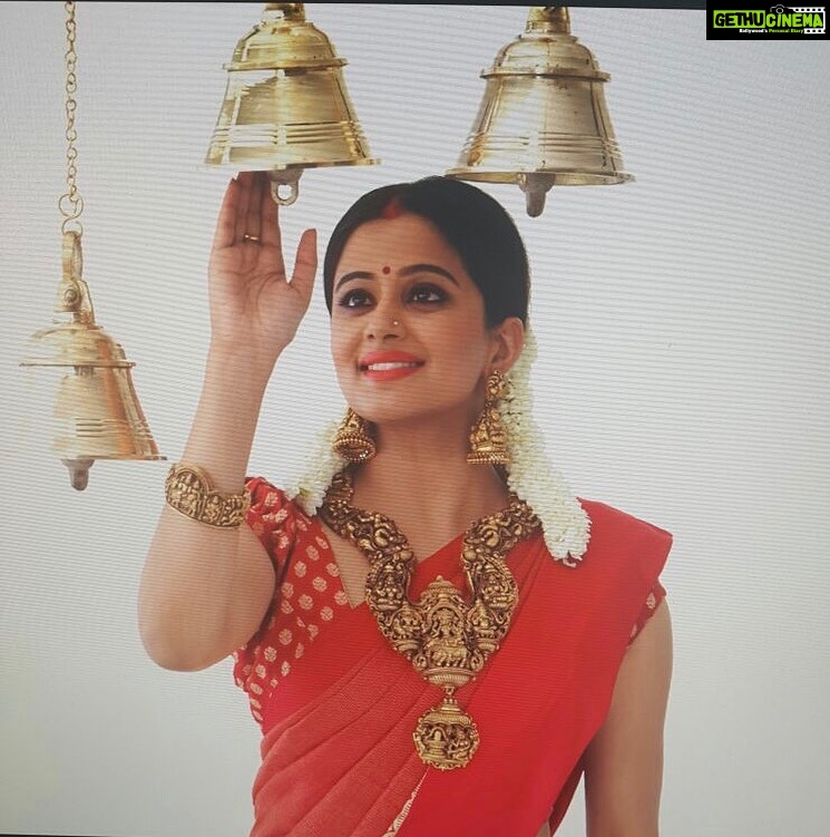 Priyamani Instagram - Throw back to one of my photo shoots for #jewelsofindia !! @renjurenjimar @sudhiar !!❤️❤️❤️