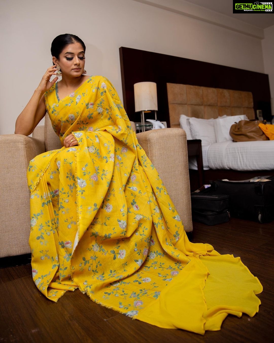Priyamani Instagram - @arunnag.photography @incharaa_suresh @makeupby_yadhu @niharikavivek