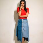 Priyamani Instagram - The struggle you are in today is developing the strength you need tomorrow … Top: @zara Skirt : @madeforherlabel Bracelets : @being.by.ps Styling : @mehekshetty ❤️❤️❤️ Pictures : @v_capturesphotography Makeup : @pradeep_makeup Hairstylist : @shobhahawale Personal assistant : @kakarla.p #etv #dheekingsvsqueens #quaterfinals