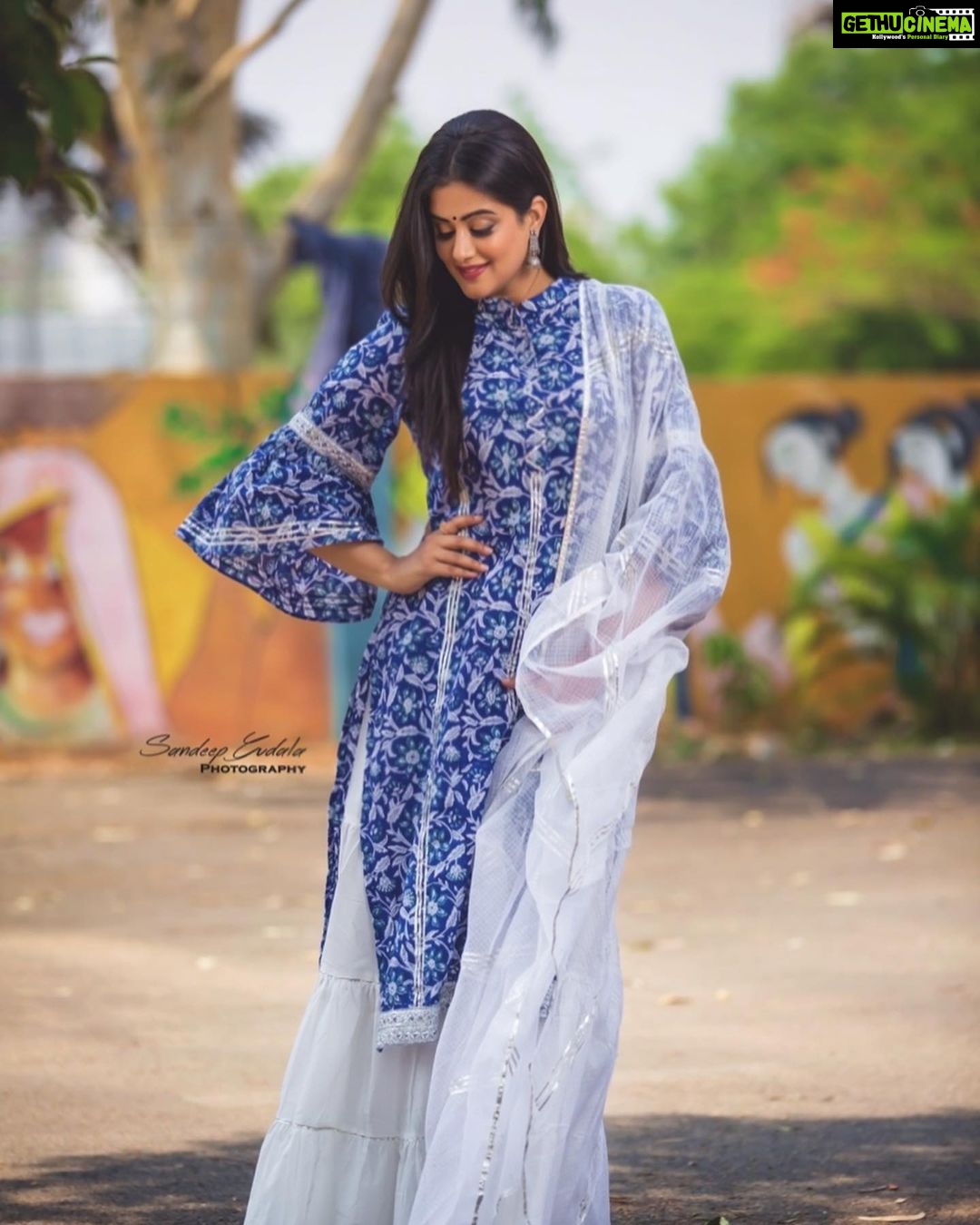 Priyamani Instagram - Thank you my louuuu @mehekshetty for styling me soooo well in this beautiful sharara set from @maisonshefali !! The gorgeous earrings courtesy @bandhanemporio !! Pictures courtesy my dearest @sandeepgudalaphotography ❤️❤️ makeup by @maheshdoiphode91 and hairstyle by @shobhahawale !! #dheejodi #dontmissout #etv #lovemyjob #