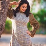 Priyamani Instagram - Thank you my one and only louuuu @mehekshetty for styling me in this cute dress by @sheinofficial !! These gorgeous earrings courtesy @bandhanemporio !!Brogues by @ajiolife !!Pictures courtesy the super talented @sandeepgudalaphotography !! Makeup by @maheshdoiphode91 and hairstyle by @shobhahawale !! #dheejodi #etv #dontmissit #laughriot # Nanakramguda, Andhra Pradesh, India