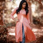 Priyamani Instagram – Wearing this gorgeous Pastel Banarasi silk jacket style top with an indowestern twist of Denim by @aanunobby ❤️❤️ these beautiful pics by @hari_krishnan_fashion_ ❤️❤️!! Makeup by @renjurenjimar and hairstyle by @shobhahawale !! @zeekeralam #dancekeraladance #dontmissit #todayandtomorrow #