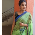 Priyamani Instagram – Wearing this gorgeous saree by @aanunobby !!! Makeup by @renjurenjimar and hairstyle by @vijilmakeupartist ❤️❤️ pictures courtesy @renjurenjimar ! #dancekeraladance #zeekeralam #lovewhatido #saree_love # Chithranjali Studio, Thiruvanandapuram