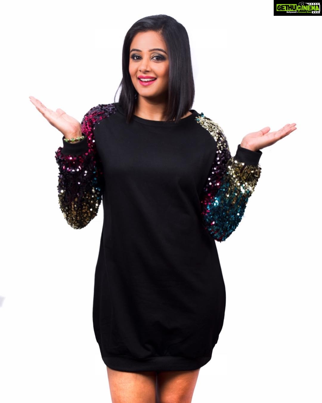 Priyamani Instagram - Wearing this super cute dress by @sheinofficial !! Styled by my one and only louuuuu @mehekshetty !! Makeup and hairstyle by my favourites @pradeep_makeup and @shobhahawale !! #myloveforblack #dancevsdance #colourstamiltv # thank you @thekickstarters_entertainment for managing the whole show so well!! @actornakkhul @brinda_gopal ❤️❤️❤️