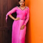 Priyamani Instagram - Wearing the super cute lavender jumpsuit by @aanunobby !! Makeup by @sudhakar4628 and hairstyle by @vijilmakeupartist ❤️❤️ #dancekeraladance #dontmissit #zeekeralam