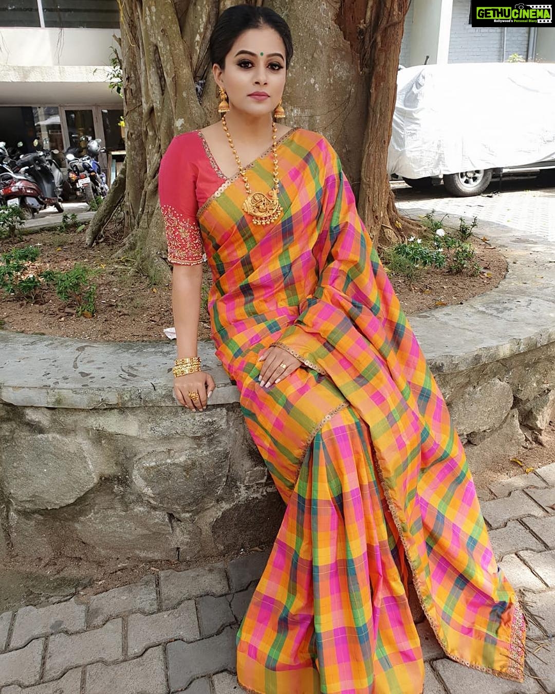 Priyamani Instagram - Wearing this gorgeous saree by @aanunobby ...