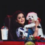 Priyamani Instagram - This is what pure love looks like ❤️❤️❤️❤️ thank you @sekharmaster for bringing FLUFFY to the sets!!! Thank you @sandeepgudalaphotography for this fantastic photo 🤗🤗 #fluffylove #❤️❤️ #mylovefordogs #