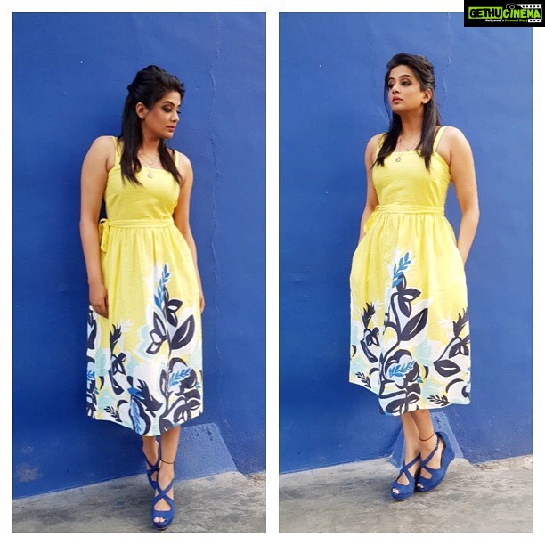 Priyamani Instagram - I really want to be the warm Yellow light that pours over everyone I love..thank u my louuuuu @mehekshetty for styling me so well in this super cute dress by @hm !! Makeup and hairstyle courtesy my personal favourites @pradeep_makeup and @shobhahawale ❤️❤️!! #yellowfever #yellowmellow #yellowfever #dhee10 #etv#