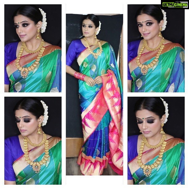 Priyamani Instagram - Wearing this gorgeous saree for the finale of #dancejodidance2 by @madhurya_creations !! Styled by the one and only my louuuu @mehekshetty 😘❤️.. @ydu__makeup ..can’t stop thanking you enough for making me look so good all the time ❤️😘!! Thank you for this gorgeous jewellery set @demblasanam!! An amazing journey comes to and end!!hope you all enjoyed the finale ! #dancejodidance2 #finale #zeetamil