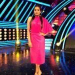 Priyamani Instagram - Pink is not just a colour.....it’s an “attitude”...thank u sooo much my louuu @mehekshetty for styling me this gorgeous dress by @koovsfashion ..earrings courtesy @bewitchbijoux ..picture courtesy @sandeepgudalaphotography ..makeup and hairstyle by my personal favourites @pradeep_makeup and @shobhahawale ❤️❤️.. #dhee10 #etv #dontmissit #funfunfun #