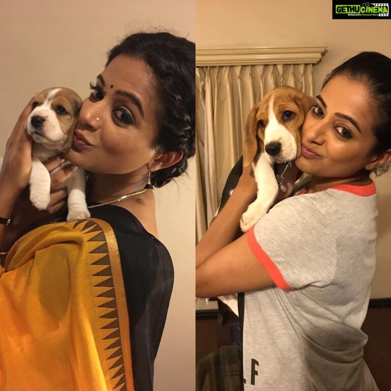 Priyamani Instagram - What a difference in 2 months!!!wow can't believe this is the same munchkin ALMOND!!seeing this cutie after this long..😍😘🐶🐶🐶..oh my !!how much she has grown!!😍 Mysore, Karnataka