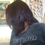 Priyamani Instagram - RED ALERT!!!loving my new hair streaks!!@mustufaraj..100 brownie points to u😘😘😘..#bblunt#lovingmynewhaircolour#slo-mo#