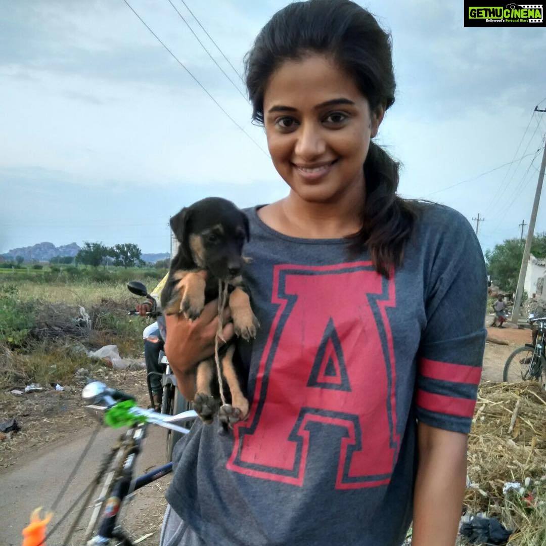 Priyamani Instagram - One of my weaknesses...puppies..found this cutie patootie on the roadside on my way back to the hotel!!😍😍