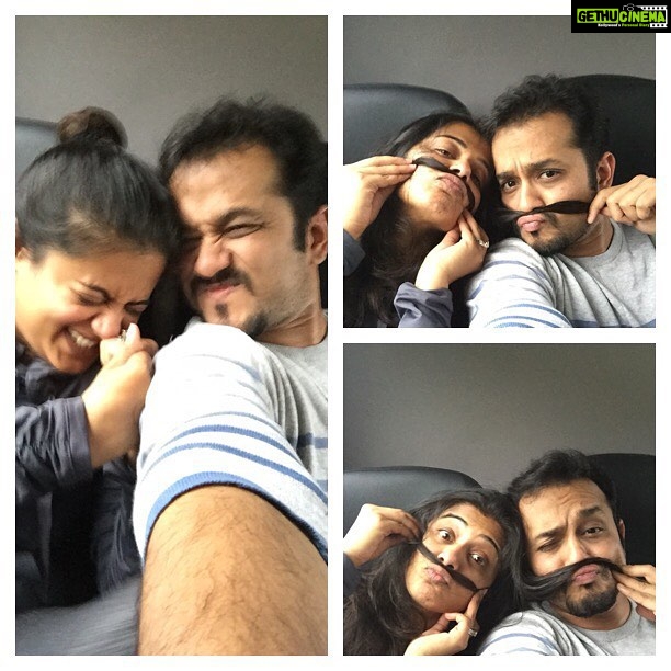 Priyamani Instagram - @mustufaraj fighting with me for some space in the bus and then playing with my hair!!!#chicagoshenanigans# Downtown Chicago