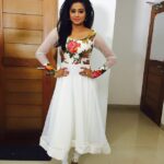 Priyamani Instagram – #todayongumonD2# @poornimaindrajith thankuforthecostumes