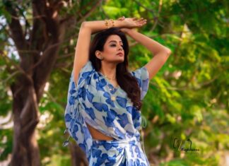 Priyamani Instagram - Thank you my louuuui @mehekshetty for styling me so well in this gorgeous outfit by @riminayakindia and managed so well by @poppublishmedia ..thank you @v_capturesphotography for these gorgeous pics❤️❤️..makeup and hair style by my favourites @pradeep_makeup and @shobhahawale ❤️❤️..personal assistant @kakarla.p ... #etv #dheekingsvsqueens #dontmissout