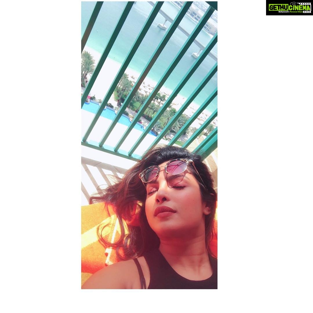 Priyanka Chopra Instagram - Me and my eternal search for the sun...☀️❤️ Dubai, United Arab Emirates