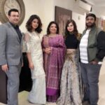 Priyanka Chopra Instagram – Family. @siddharthchopra89 @madhumalati @tam2cul @sudeepdutt 🎄🎁🎉💋❤️ Delhi, India