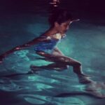 Priyanka Chopra Instagram - Pool art by @matthewkoma ... Good Bye LA. Good Bye staycation! Hello NYC.. #quantico3 Beverly Hills, California