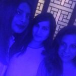 Priyanka Chopra Instagram - Feeling the blues.. with @tam2cul @mamtaanand10