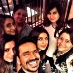 Priyanka Chopra Instagram - Good thing @mushtaqshiekh likes to take pictures. #friendsandfamily @madhumalati @tam2cul @srishtibehlarya @mamtaanand10 @vjanusha @siddharthchopra89