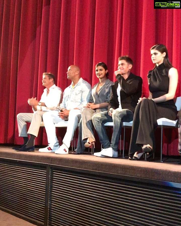 Priyanka Chopra Instagram - The best cast ever! #baywatchinberlin🇩🇪 #baywatchscreening @therock @davidhasselhoff @thejonbass @zacefron @ilfenator @kellyrohrbach @alexandradaddario @hhgarcia41 @sethnodrog @flynnpictureco