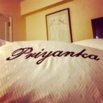 Priyanka Chopra Instagram – Good morning world…🙏🏼❤️🌹😊💄💅🏼💃🏾🎉🖤 #firstmondayinmay