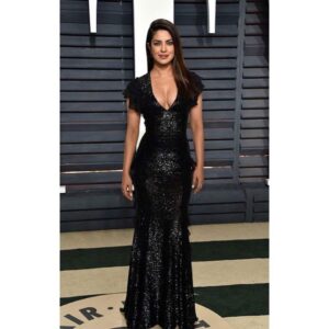 Priyanka Chopra Instagram - Vanity Fair #oscars @michaelkors