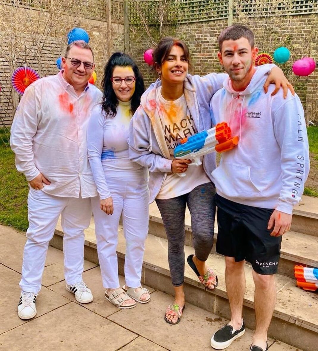 Priyanka Chopra Instagram - Holi, the festival of colours is one of my favourites 😘 Hope we can all celebrate it with our loved ones, but in our HOMES! #HappyHoli everyone❤️ London, United Kingdom