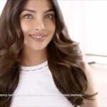 Priyanka Chopra Instagram - To be strong means to never settle. So don't settle for anything less than hair strengthened by the new Pantene. Its Pro-V formula and goodness of oils makes my hair thicker & #StrongerIn14Days #PanteneHair @pantene_india