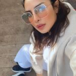 Priyanka Chopra Instagram - That fit tho.. 😍 #sundayfunday London, United Kingdom