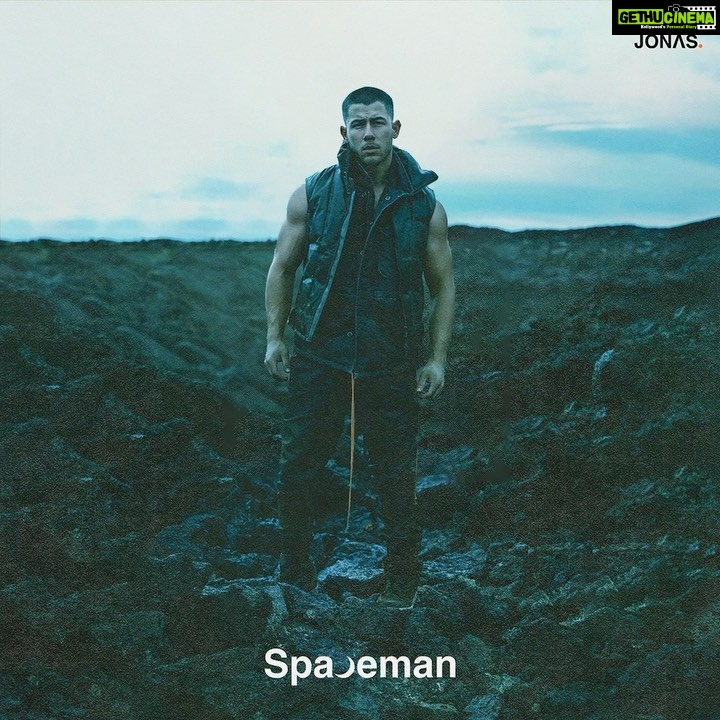 Priyanka Chopra Instagram - Spaceman is out NOW. ๐๐ช๐ซ๐ So proud of all the work youโve put into this song and album @nickjonas. The album is available for pre-order on March 12th, and Spaceman (the song) is available now! Donโt talk to me until youโve listened to it!! #justkidding #butnotreally ๐