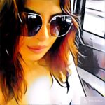 Priyanka Chopra Instagram - While everyone else #happySundaze I'm off to work.. Werk werk werk werk werk #prismaaddict