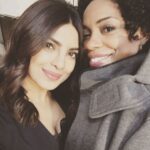 Priyanka Chopra Instagram - What an honour to work with u @aunjanue_ellis you r a fierce performer. Thank you for bringing all of u and more to #Quantico . Can't wait to c u in between action n cut again...
