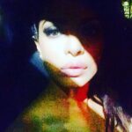 Priyanka Chopra Instagram - Car selfies!! @entertainmentweekly pre #SAGawards party!! Should be a fun nite!