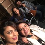 Priyanka Chopra Instagram - Family time on set!! #quantico @madhuchopra @siddharthchopra89 @divya_jyoti