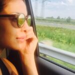 Priyanka Chopra Instagram - Early morning drive to l’Université de Sherbrooke !Love shooting in schools! #MontrealDiaries #Quantico