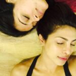 Priyanka Chopra Instagram – Now both @meshampa n I losing it! Haha #tiredSelfies #powerNap #BajiraoMastani