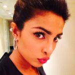 Priyanka Chopra Instagram – Love my new earrings!! Thx @singerblinger