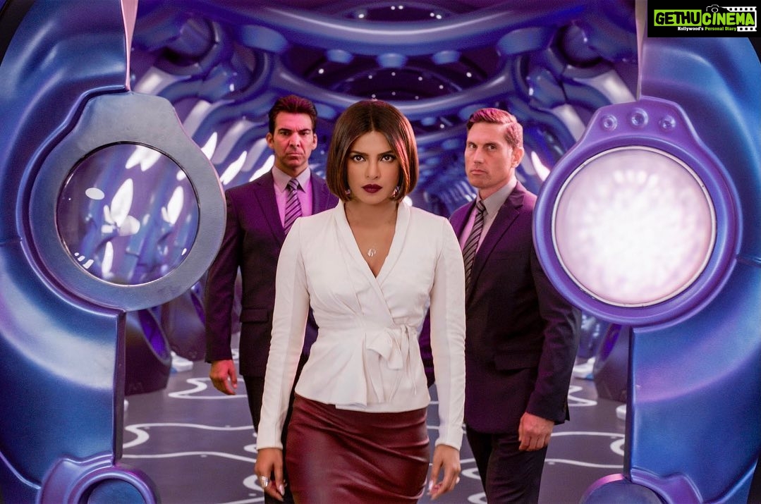 Priyanka Chopra Instagram - Wohooo! It’s finally here! Presenting the first look for - We Can Be Heroes!!!! It’s directed by the incredible Robert Rodriguez, and is coming to Netflix on New Year’s Day!!! A kids classic. Robert pretty much created this genre of movies. I'm so excited about introducing you to the tangled world of my character. More on this coming soon... #WeCanBeHeroes @rodriguez @netflix @pascalispunk @realchristianslater @boydholbrook @taydools @haleyreinhart @sungkangsta @adrianabarrazaoficial @halafinley @yayagosselin @akira_akbar @vivienlyrablair @isaiahrussellbailey @bperryrussell @andywalken @lyondanielsofficial @trieufio @emeraldlily__
