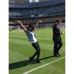 Priyanka Chopra Instagram – .@TeamPriyanka: ‘Kicking’ it off…@priyankachopra style… PC does the coin toss for the Real Madrid vs Everton match! pic.twitter.com/eXQl1rA8x3