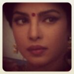 Priyanka Chopra Instagram - Raat yu hi dil mein Teri Yaad aayi..jaise veerane mein chupke se bahaar aajaaye..jaise Beemar ko bewajah karaar aa jaaye..