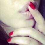 Priyanka Chopra Instagram - Shhhh! A party on my nails!!