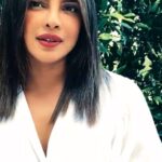 Priyanka Chopra Instagram - This beautiful poem has so much relevance right now. Thank you my friend @vjymaurya for writing this insightful composition about this unprecedented time. Let's hold on world... let's keep our hopes alive and wait for the world to heal.🙏🏻 Happy to be a part of #IforIndia #SocialForGood Donate now: Link in bio 100% of proceeds go to the India COVID Response Fund set up by @give_india