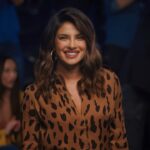 Priyanka Chopra Instagram - It pulls you in... with many incredible moments... game after game. You don’t need much to get into the game just watch the NBA live! 🏀 Proud to partner with @nba #nba